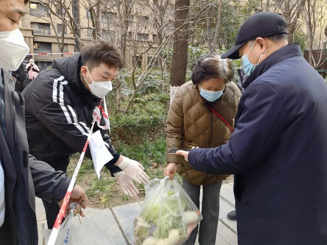 防控一線 致敬平凡崗位中最可愛的人